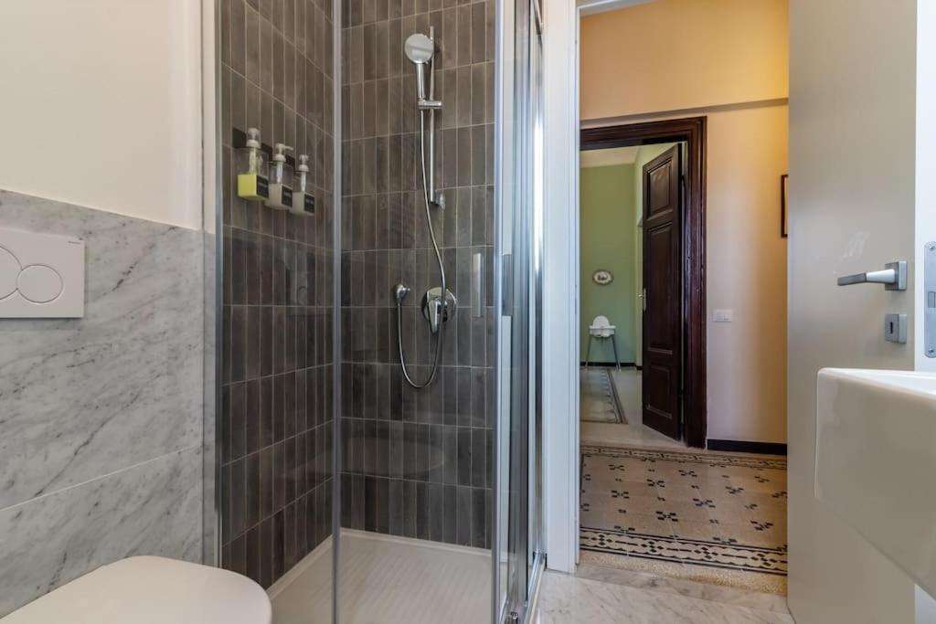 Casa Oldoini Apartment ลาสเปเซีย ภายนอก รูปภาพ